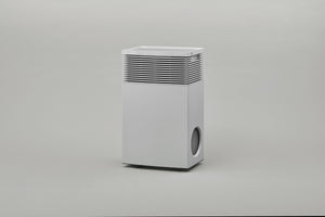 cadoの空気清浄機LEAF 320iがリビングインテリアに自然に溶け込んでいるイメージ